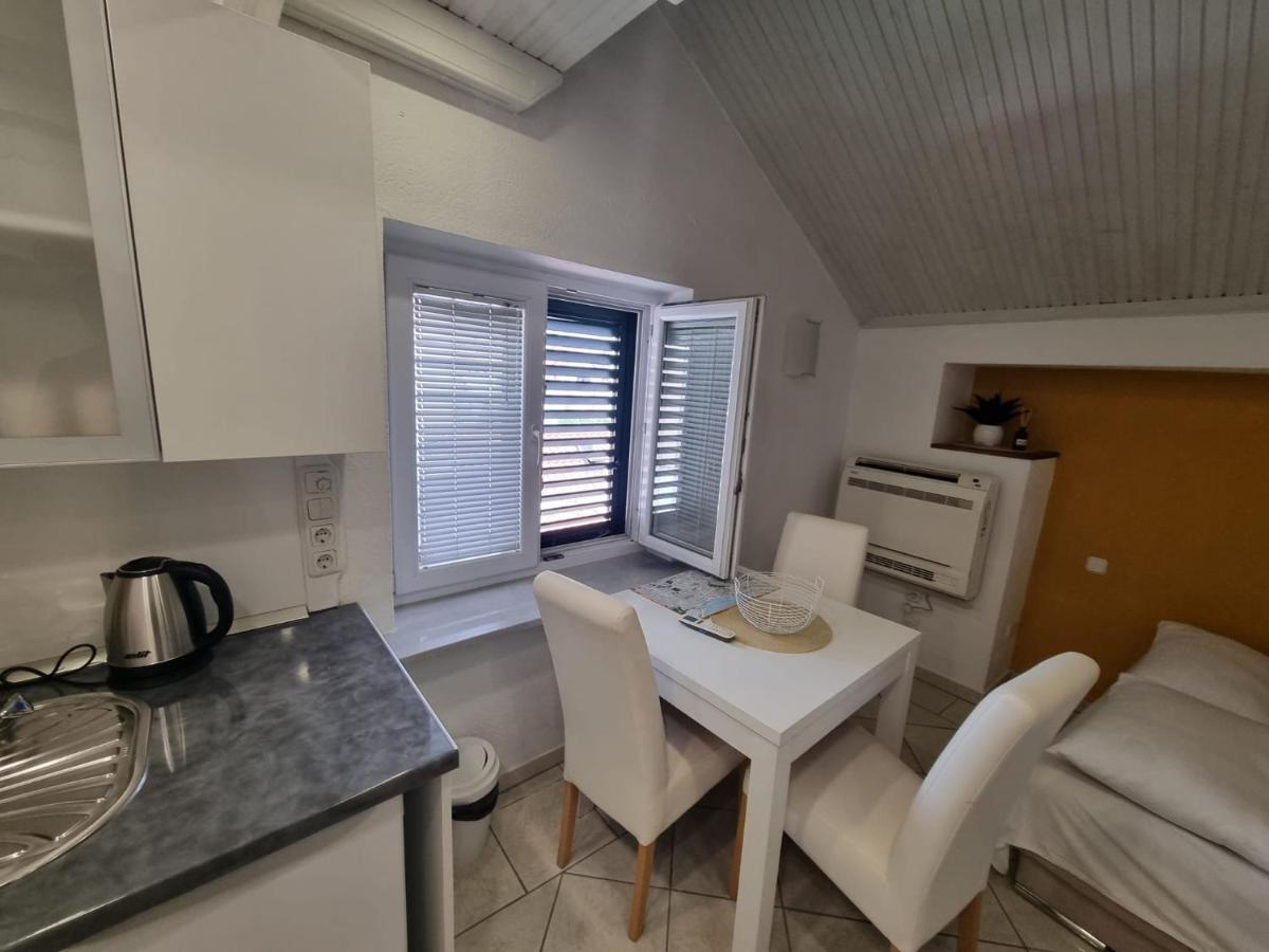 Guesthouse Lion Split Ngoại thất bức ảnh